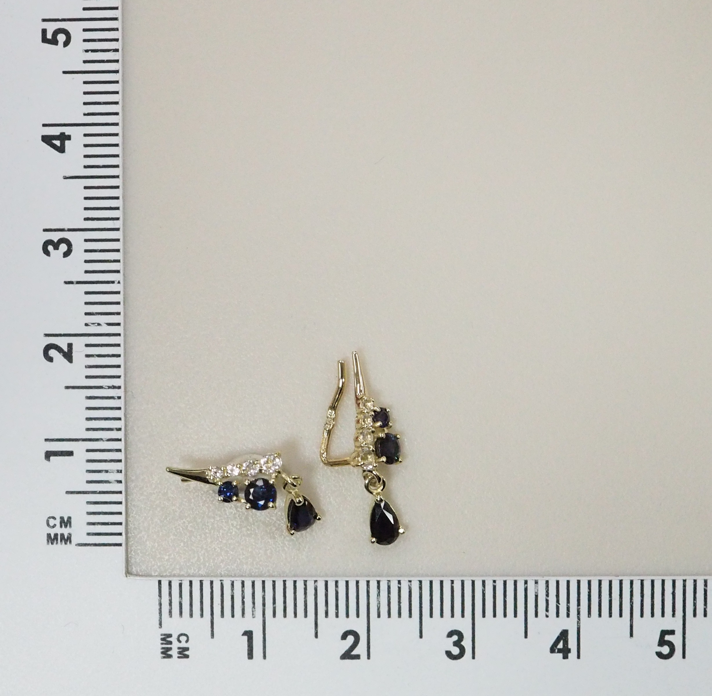 10511-000686 Серьги (Au 585)